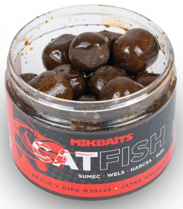 MIKBAITS Boilie v dipu Catfish Játra Halibut 500ml 30x25mm
