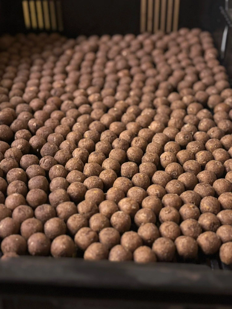 BLACKOUT BAITS Boilies Crab 1kg 24mm