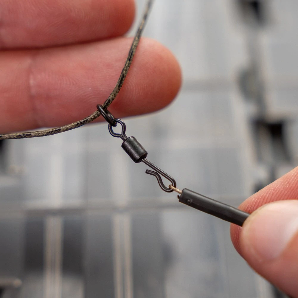 AVID Obratlík s kroužkem Outline QC Ring Swivel #11