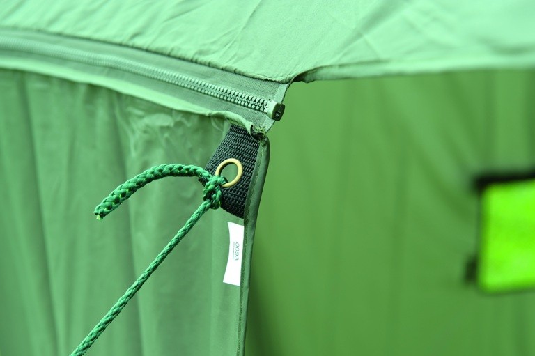 GIANTS FISHING Deštník s bočnicí Umbrella Specialist 250