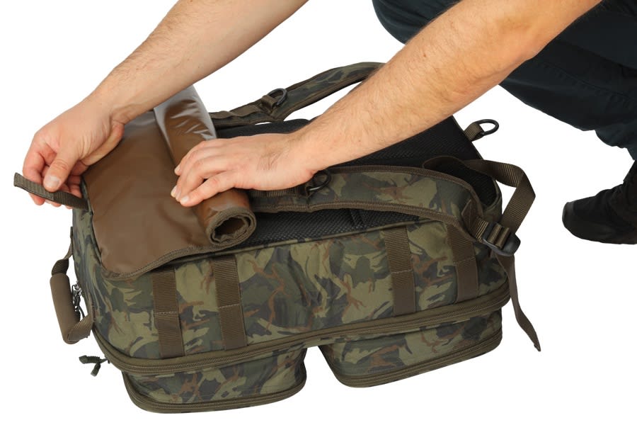 GIANTS FISHING Batoh Compact Rucksack