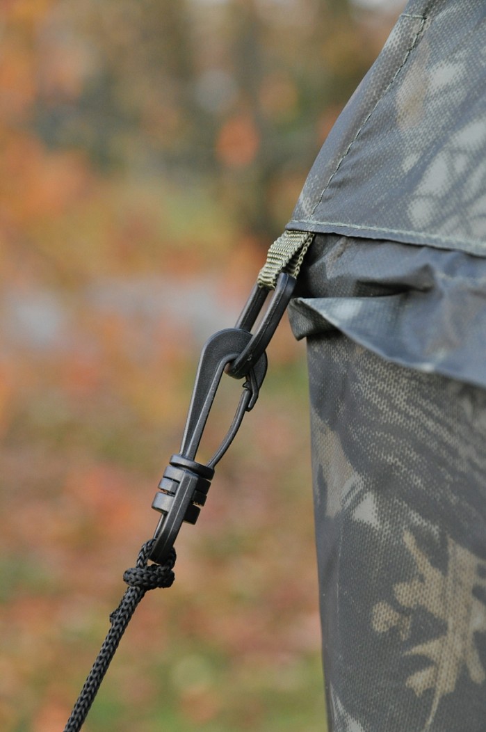 MIVARDI Deštník s bočnicí kompletně zakrytý PVC Camou 250cm