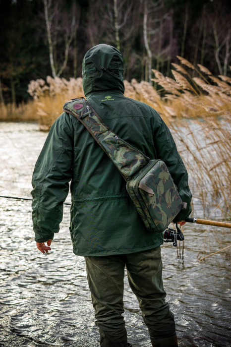 GIANTS FISHING Vláčecí taška Spinning Bad Luxury
