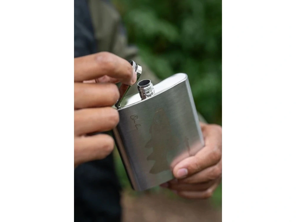 KORUM Placatka Classic Hip Flask Tench 7oz