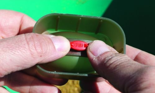 EXTRA CARP Krmítko Method Feeder 25g