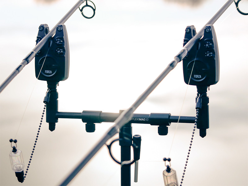 DELPHIN Roztahovací hrazda na pruty FlexiMAG BUZZ L 18-25cm