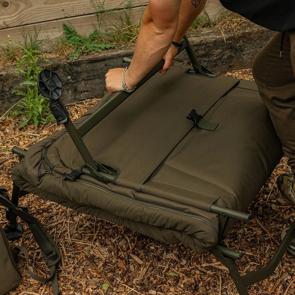 AVID Lehátko se spacákem Revolve System