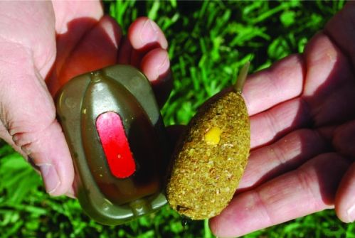 EXTRA CARP Krmítko Method Feeder 25g