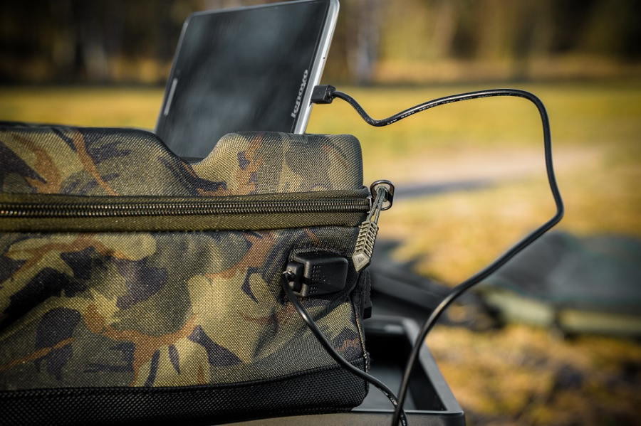 GIANTS FISHING Pouzdro Electronics Eva Table Bag