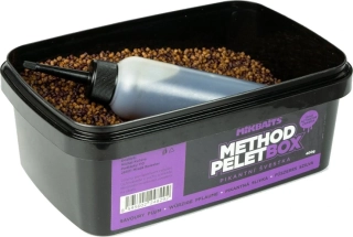 MIKBAITS Method Pellet Box + 120ml Activator Pikantní švestka 400g