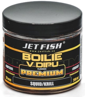 JET FISH Boilie v dipu Premium Clasicc Squid / Krill 200ml 20mm